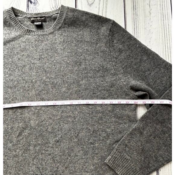 Eddie Bauer Men's Size XL 100% Lambswool Gray Sweater Warm Cozy Wool - Picture 3 of 8